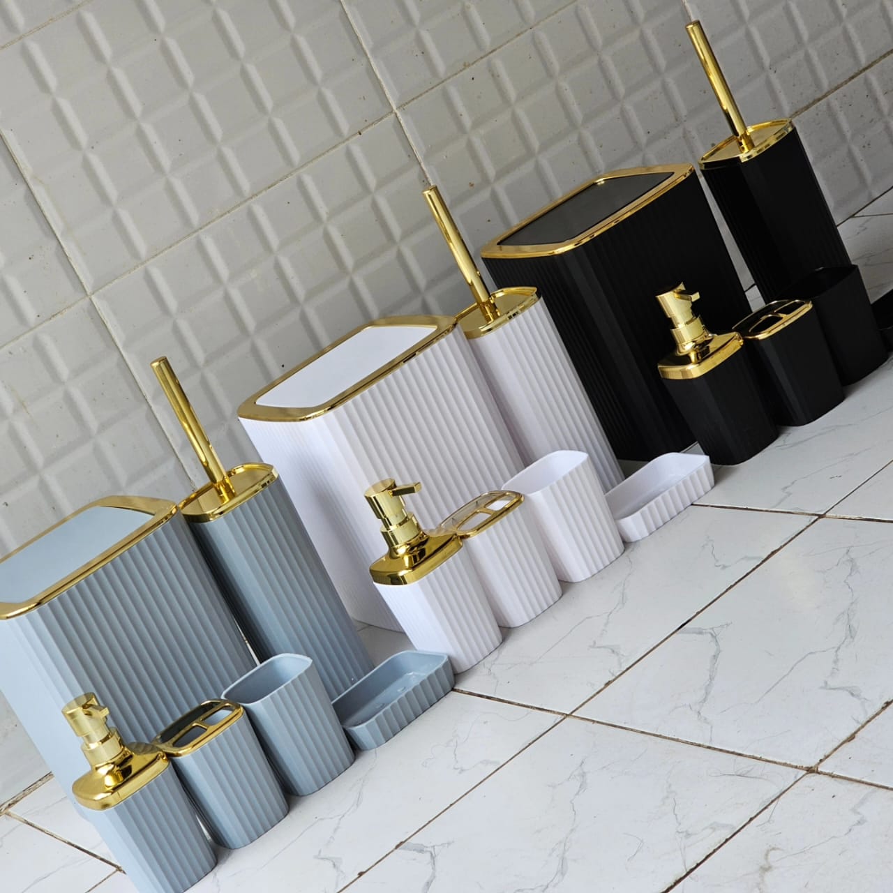 bathroom accessories set with gold ring 6set