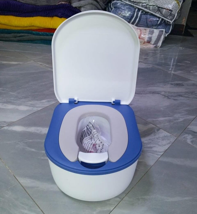 Baby potty with cleaning brush