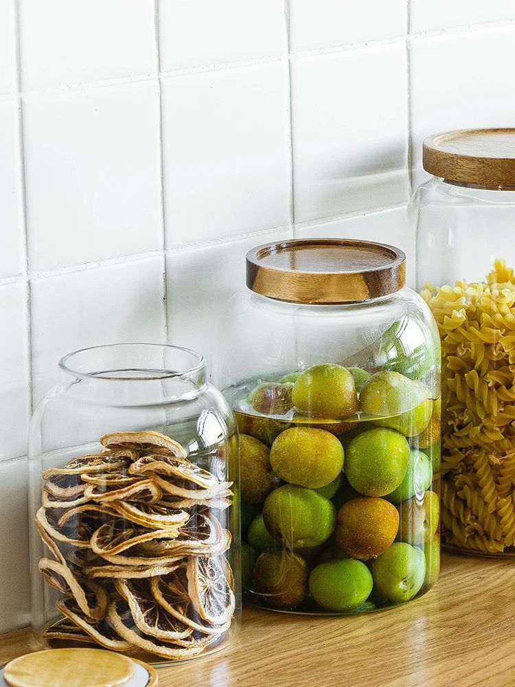 acacia lid, borosilicate glass storage 3 L capacity