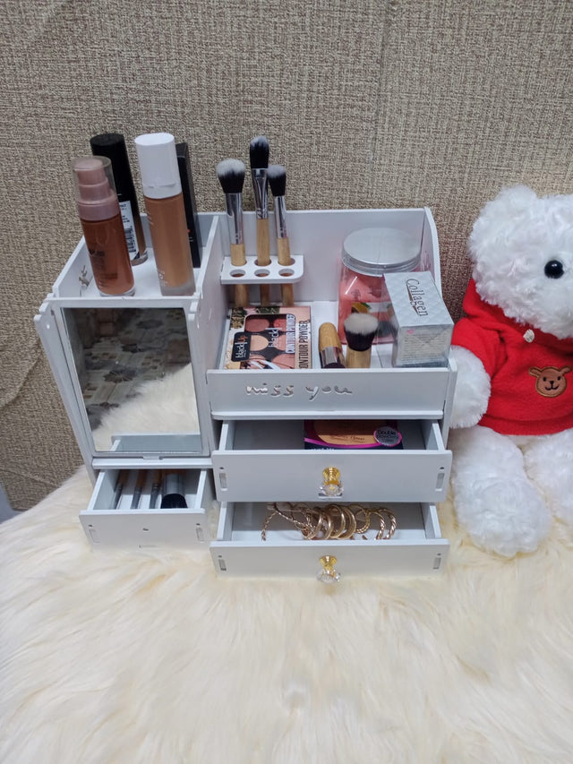 multi-storey make-up organizer drawer