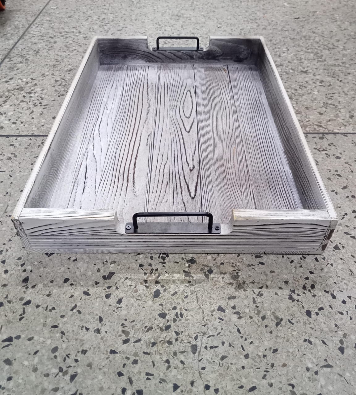 Fir wood serving tray with metal handle