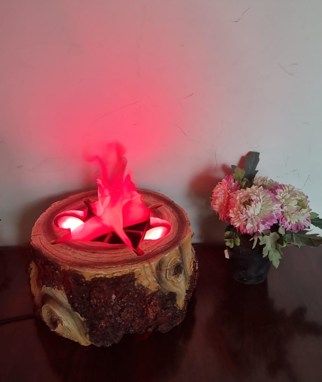 Electric Wooden Tree Stump Fireplace Décor Display Piece Height – 25cm, Width – 22cm, Base height – 11cm