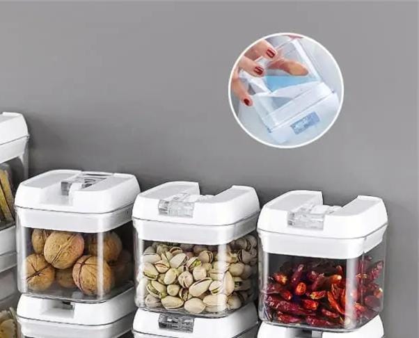 Airtight Easy lock storage containers