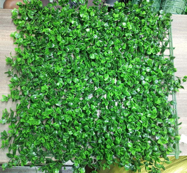 ARTIFICIAL BOXWOOD HEDGES.