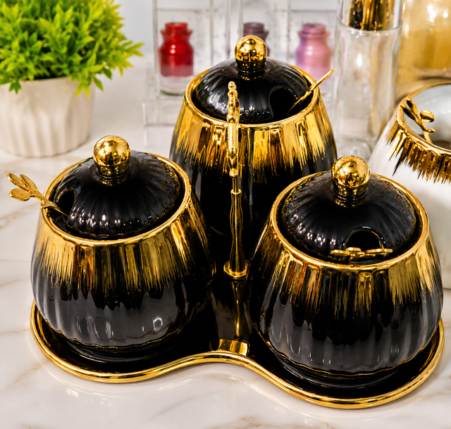 Luxurious sugar/spice dish set