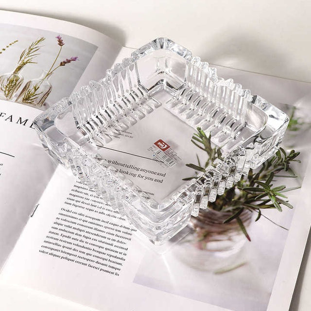 GLASS ASH TRAY SQUARE CLEAR