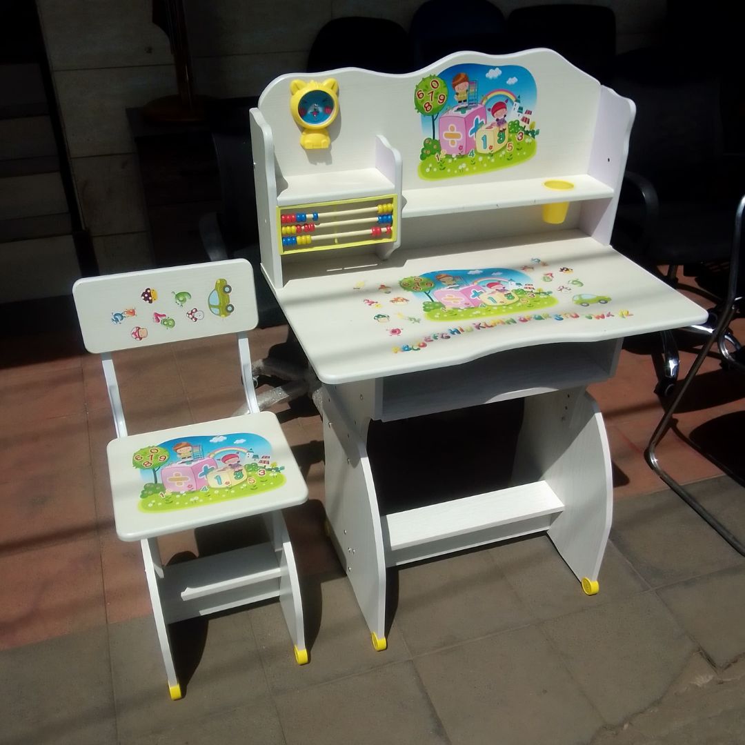 Kids Sturdy Desk and Chair Set