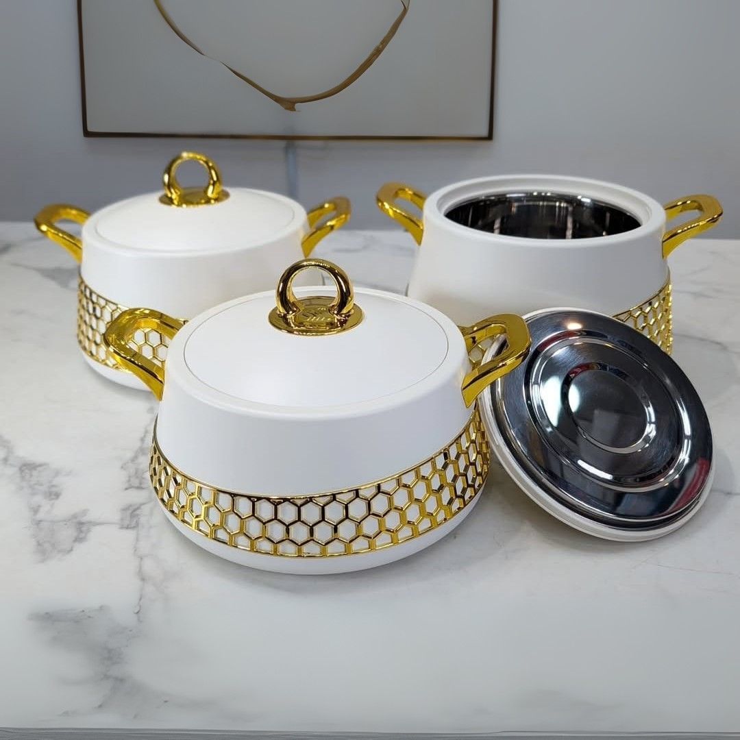 Premium Food Warmers – Stainless Steel Hotpots (Set of 3pcs)
Material: High-quality stainless steel with gold finish
Capacity: 2L, 2.5L, 3L
Design: Elegant insulated hotpots with matching lids for luxury presentation
Features:
• Keeps food hot and fresh for up to 7 hours
• Durable, stylish, and ideal for serving at home or special occasions
• Easy to clean and perfect for daily use or hosting
Combines function and elegance to elevate your dining experience.