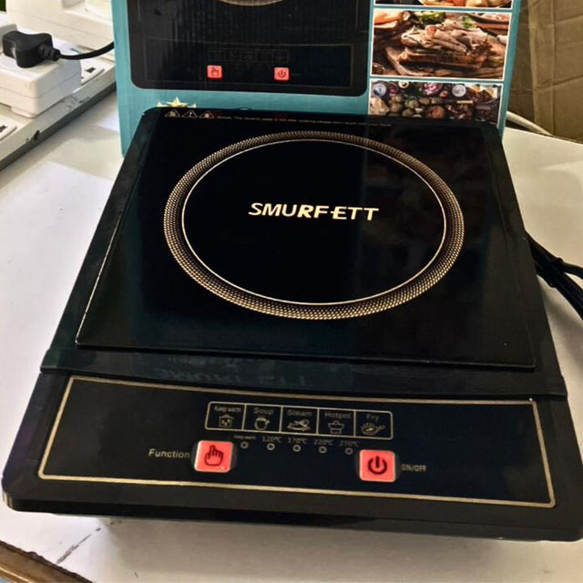 Smurfett Single Plate Induction Cooker
Fast and efficient cooking – uses induction technology to save energy and time.
Single plate design – compact and perfect for small kitchens, bedsitters, or travel use.
Compatible with induction-ready cookware like steel and flat-bottom pans.
Easy to clean surface with touch controls or buttons (based on model).
Ideal for quick meals, boiling, frying, or simmering with precision.