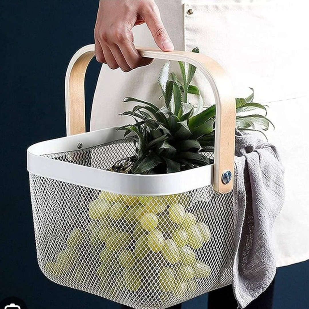 High quality mesh wire fruit basket with wooden handle