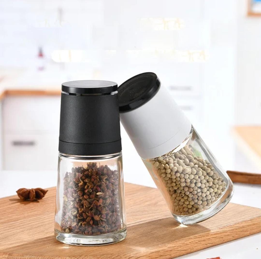 Classy glass salt/pepper shaker