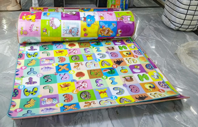 Double sided Play/Crawling mat.