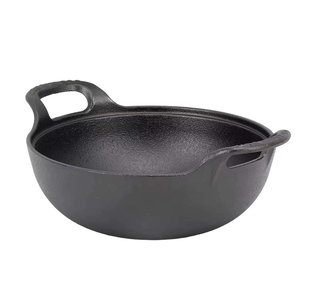 Heavy duty cast iron cookware set