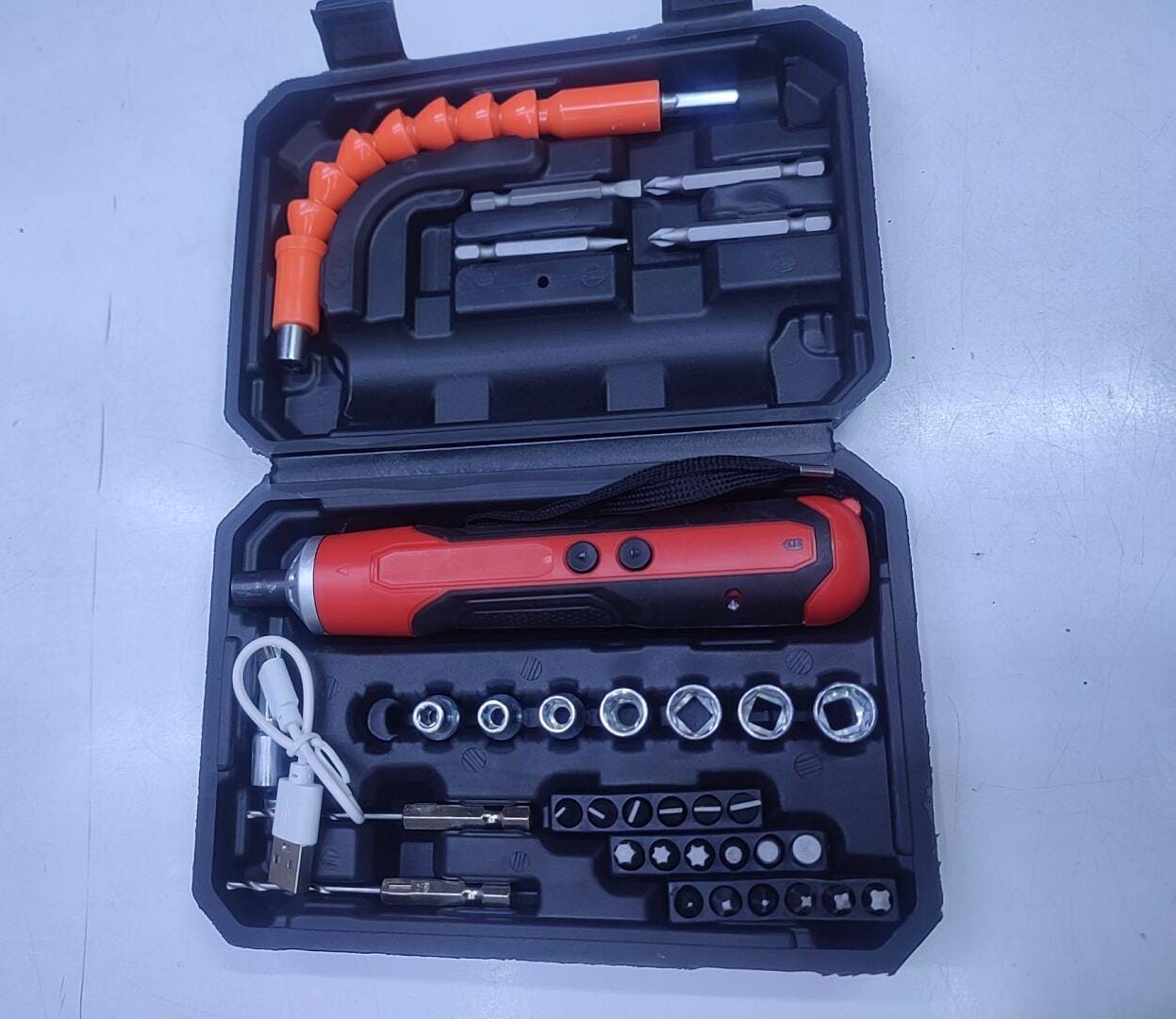 Cordless Electric Screw Driver Set.