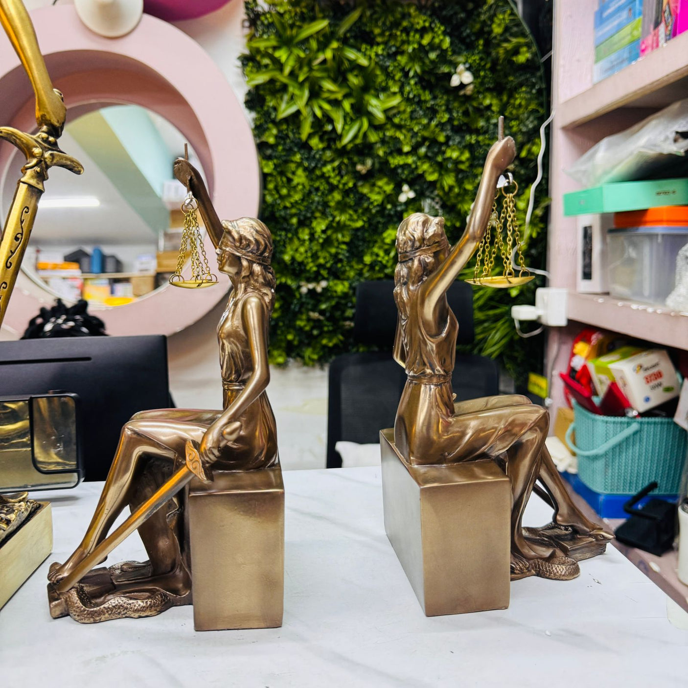 Goddesses Justice Bookends Statues, Greek Lady of Justice Book End, Roman Goddess of Justice Book Stopper Gift for Lawyer Attorney Judge Book Decoration