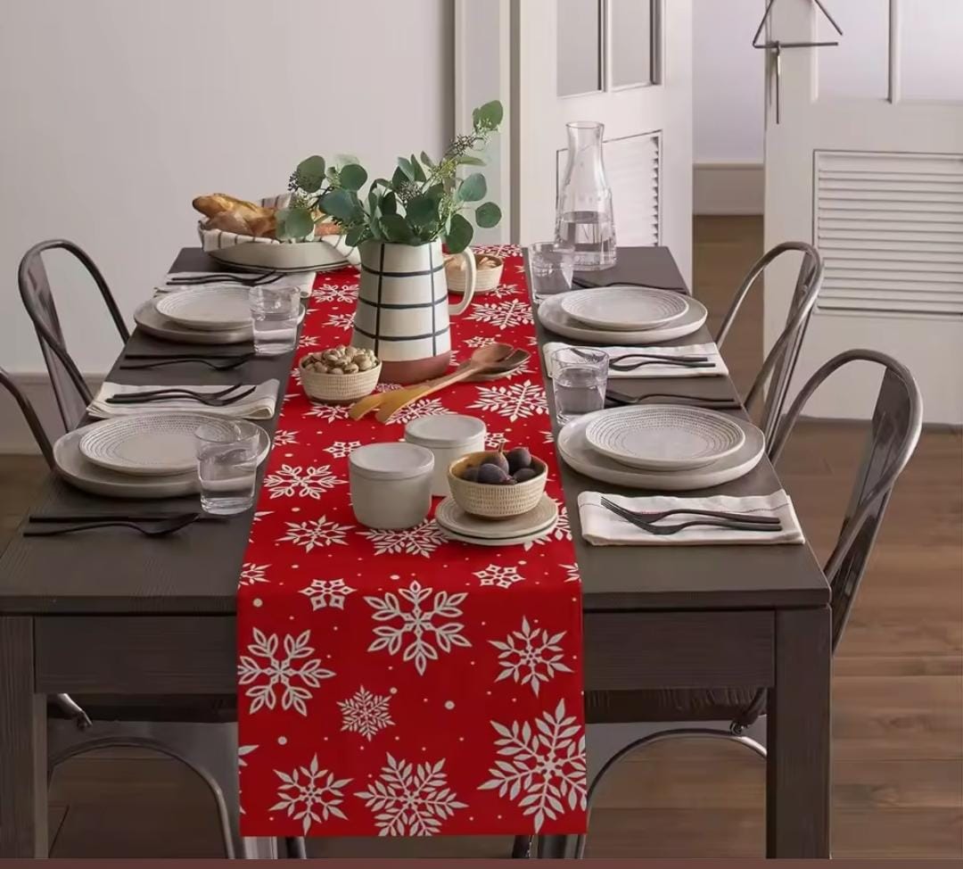 Christmas Themed Table Runners — 33×185 cm