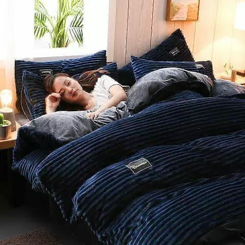 Velvet Duvet Set – 6x7 Size