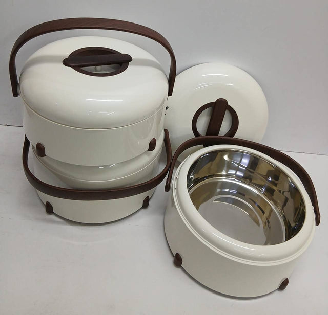 Hotpot set cream white with wood effect carry handles — iDecorators Kenya