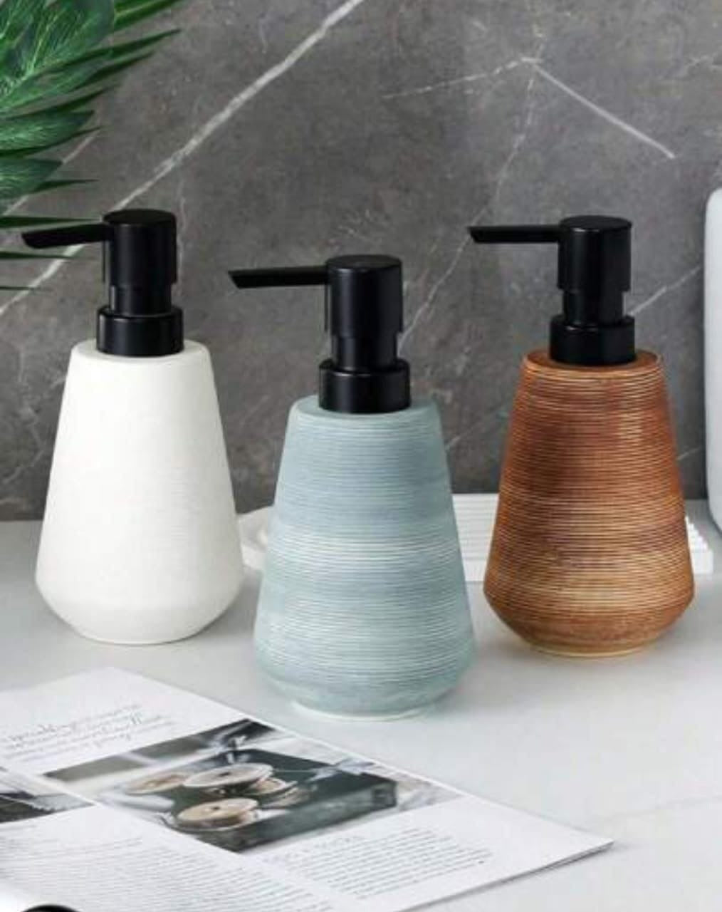 Soap Dishes & Dispensers