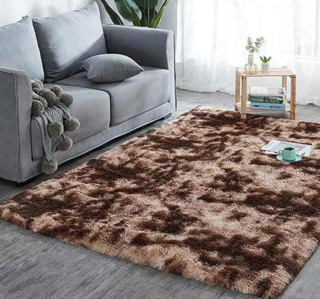 PLAIN FLUFFY CARPETS