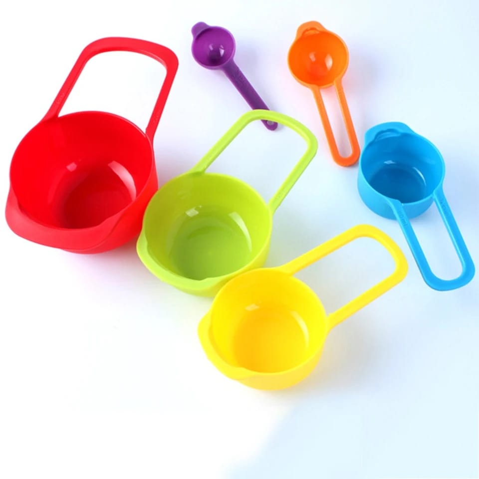 measuring cups