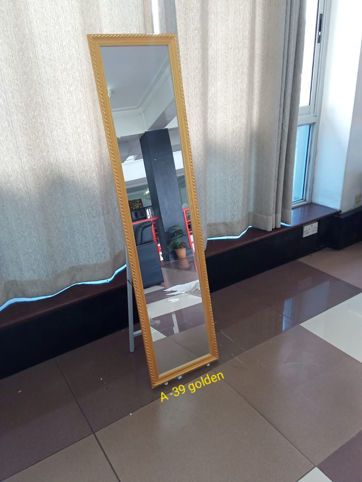 White executive dressing mirror