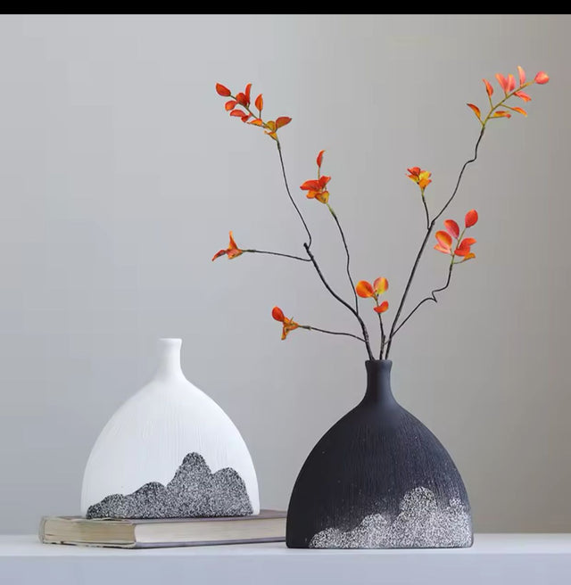 Modern Ceramic Vase - Fish-Tail Design in Matte Black & White, Handcrafted with Snow Powder Mountain Patterns for Home Décor