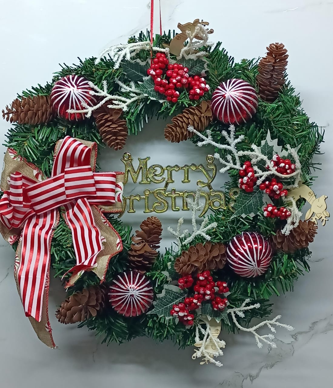42 cm Front Door Christmas Wreath with Pine &amp; Wood Decor