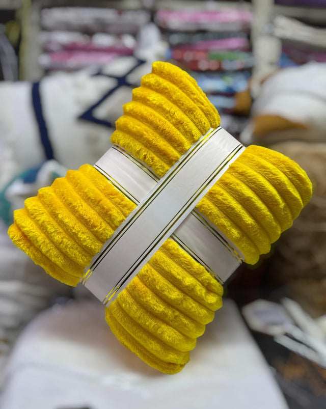 Yellow Ribbed Plush Blanket — 6 x 6