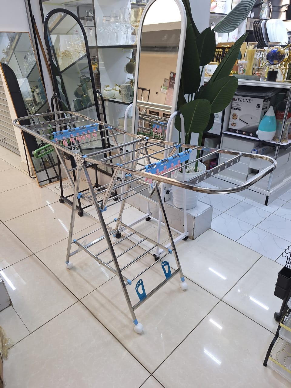 Movable Foldable/Portable LAUNDRY DRYING RACK