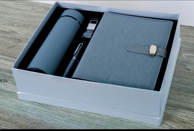 New in Executive 4 in 1 gift set