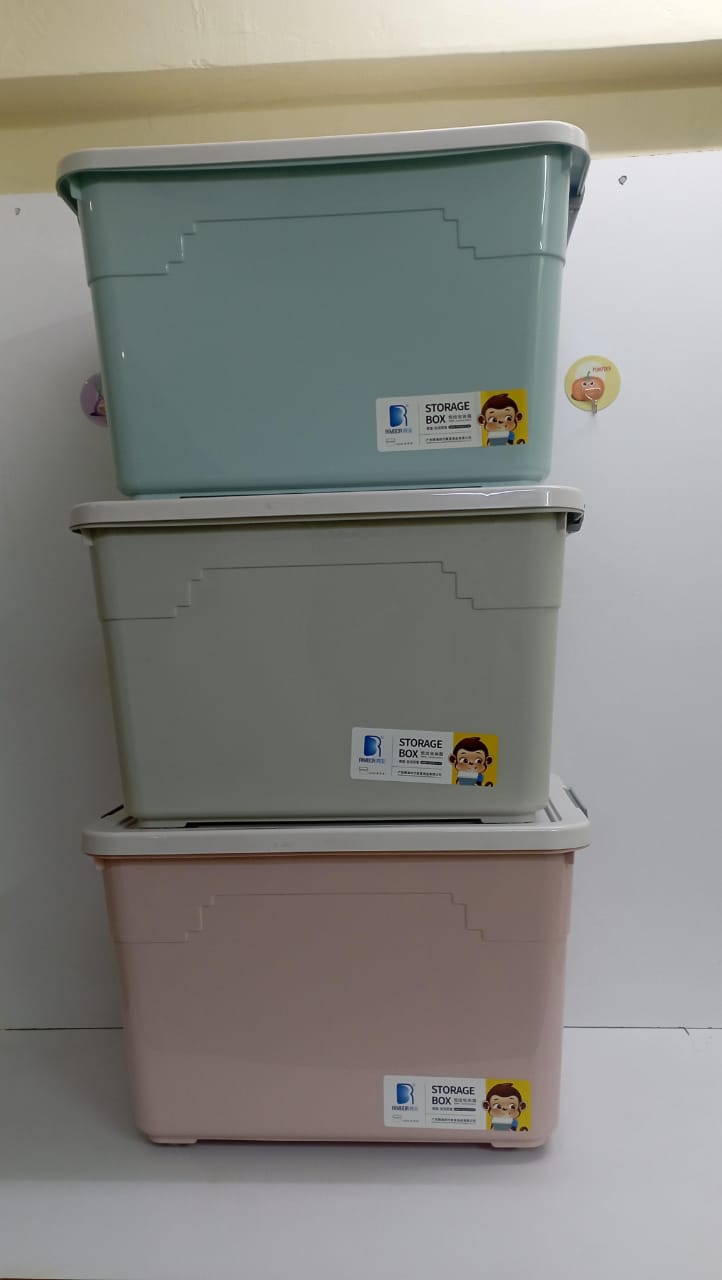 storage boxes with wheels 80litres