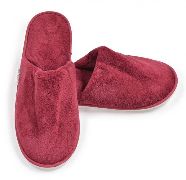 indoor/hotel slippers