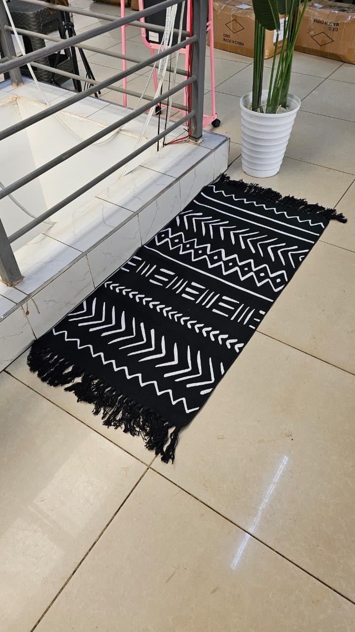 Bohemian Geometric Rugs with Tassles