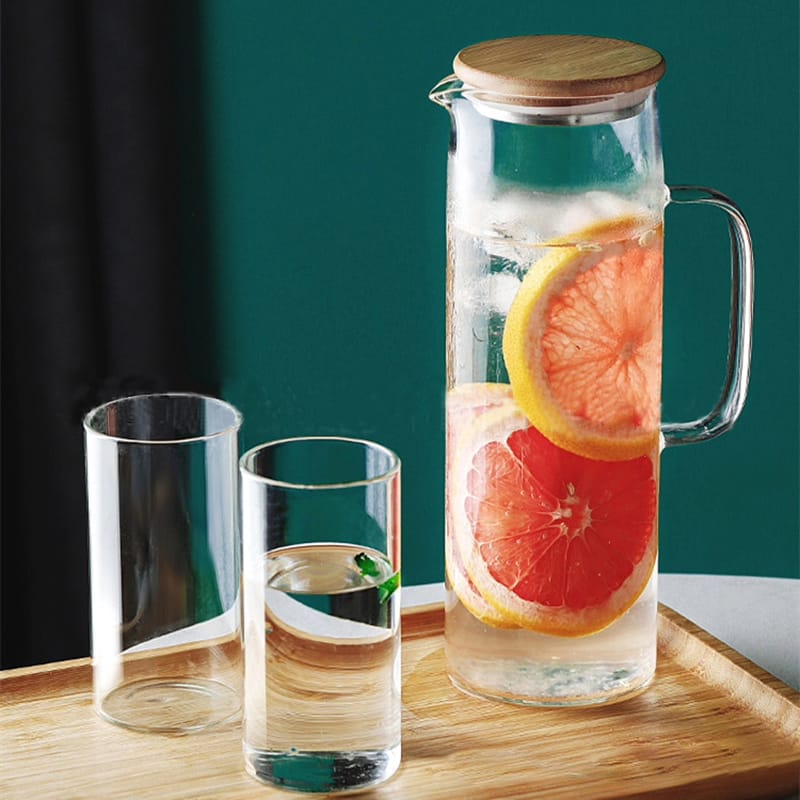Glass Borosilicate Water Pitcher jug with handle and bamboo lid