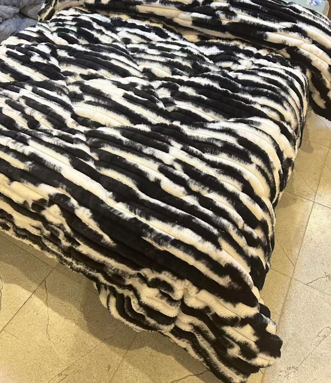 Ultra-Soft Ribbed Winter Bedding