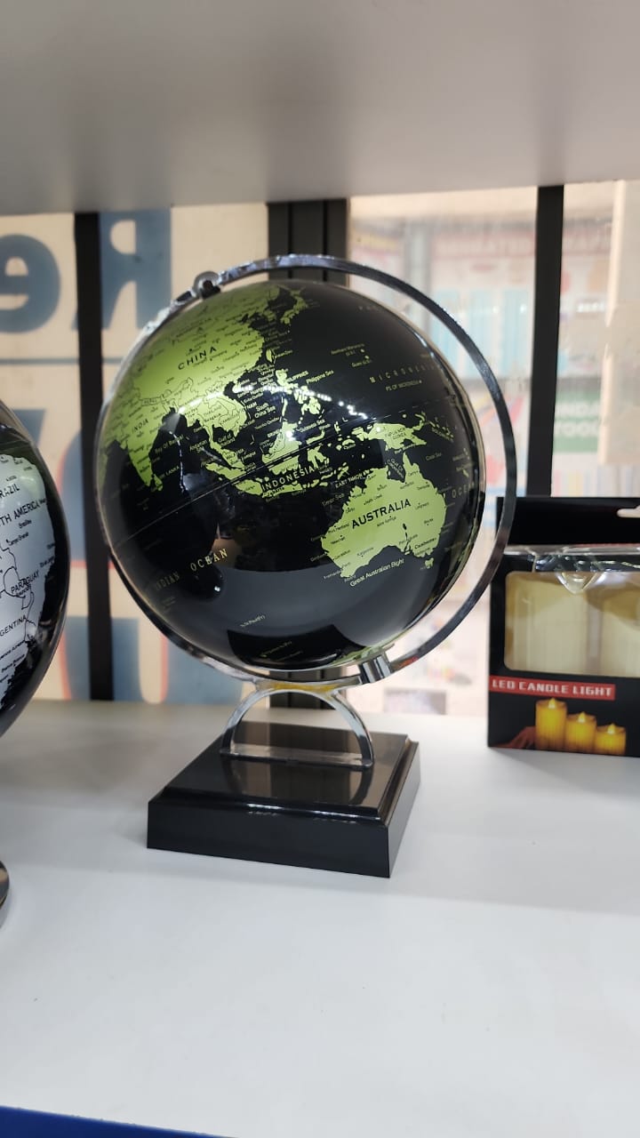 Retro metal frame rotating luxury world map globe 30cm