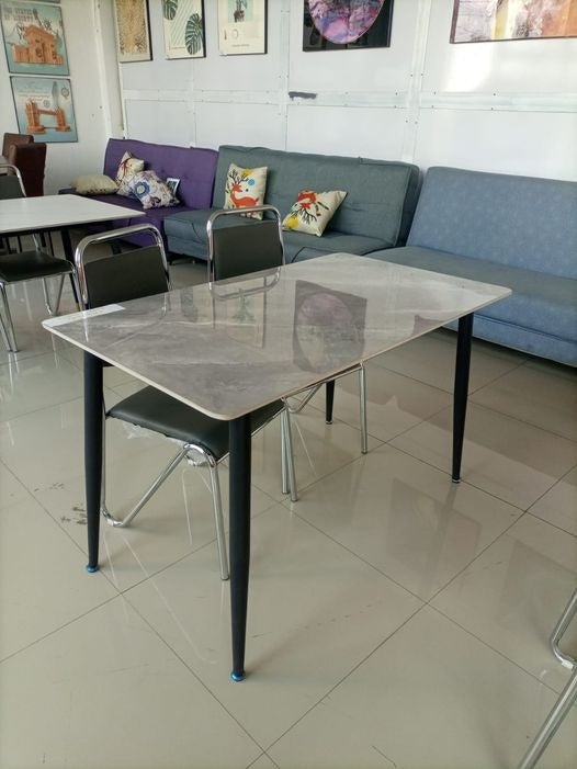 High-quality marble table with Gold legs