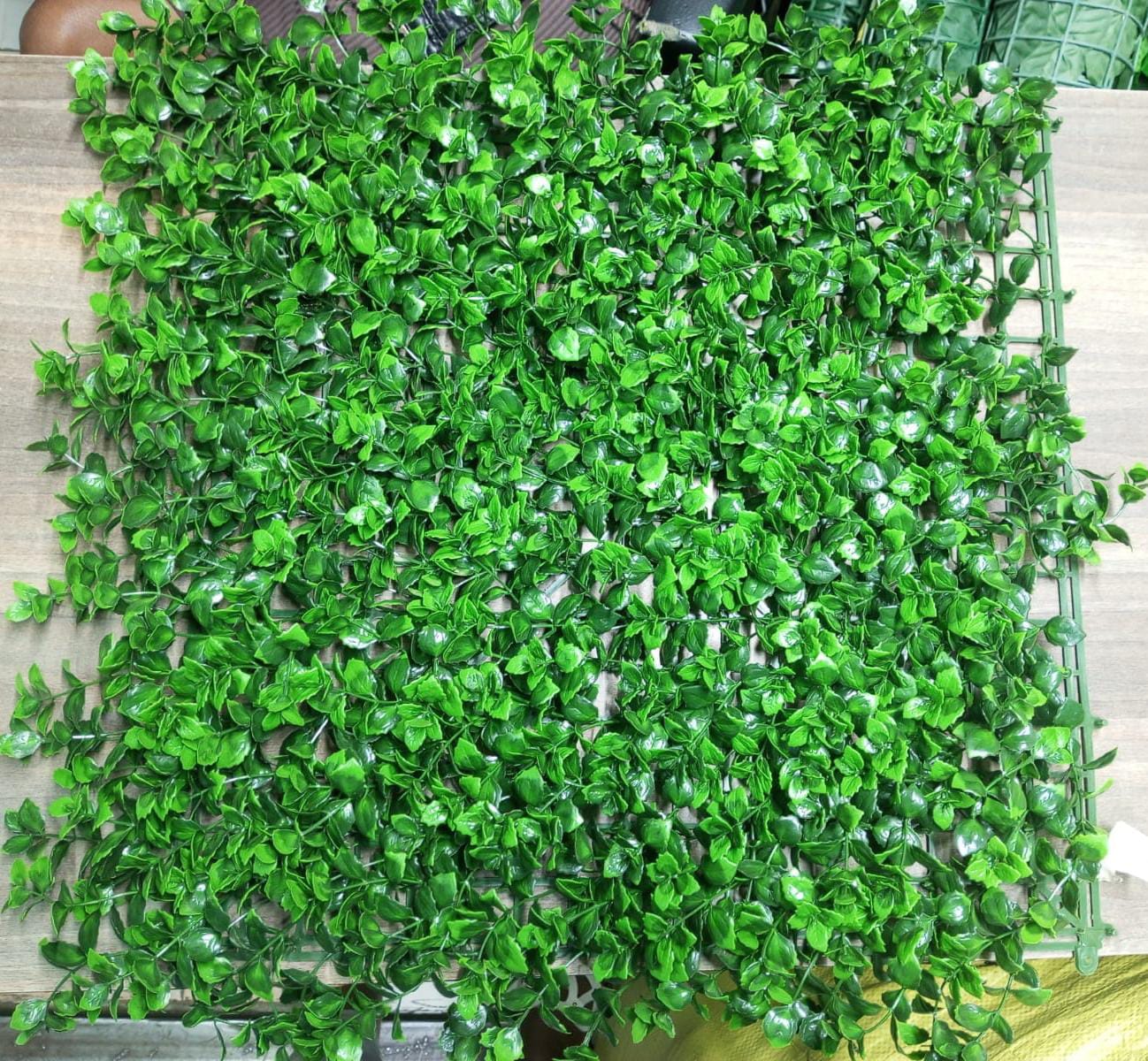ARTIFICIAL BOXWOOD HEDGES.