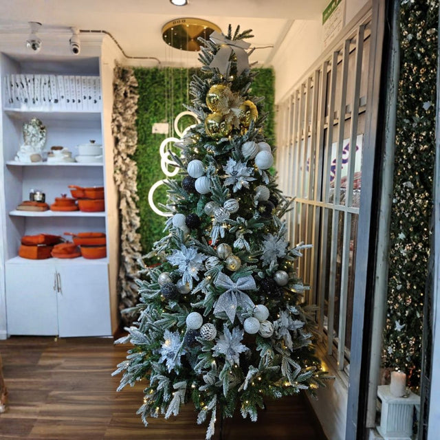Pre-Lit Christmas Tree