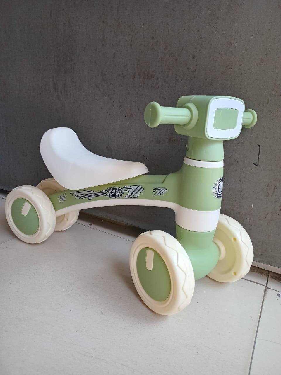 Kids Ride-On / Balance Bike
