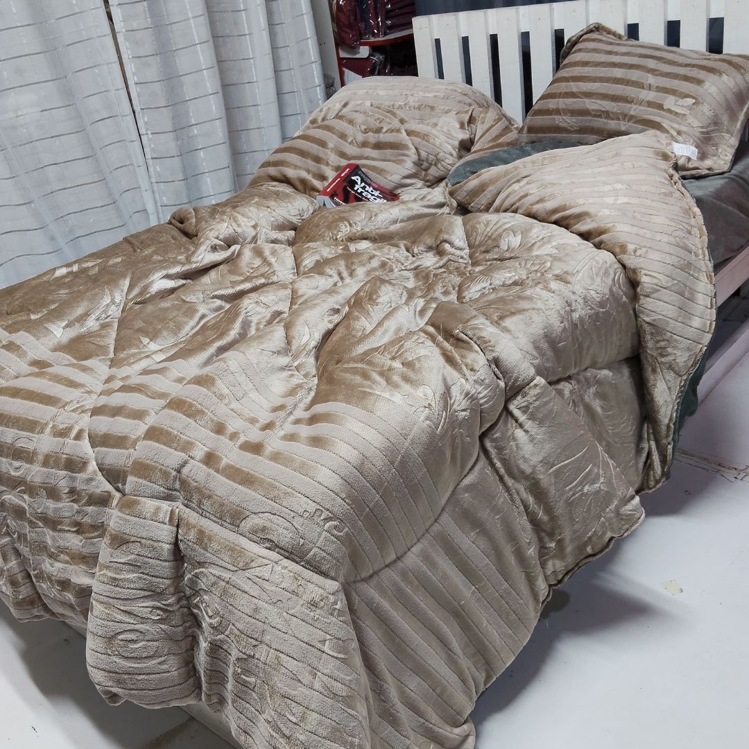 Heavy woolen Fleece Duvet