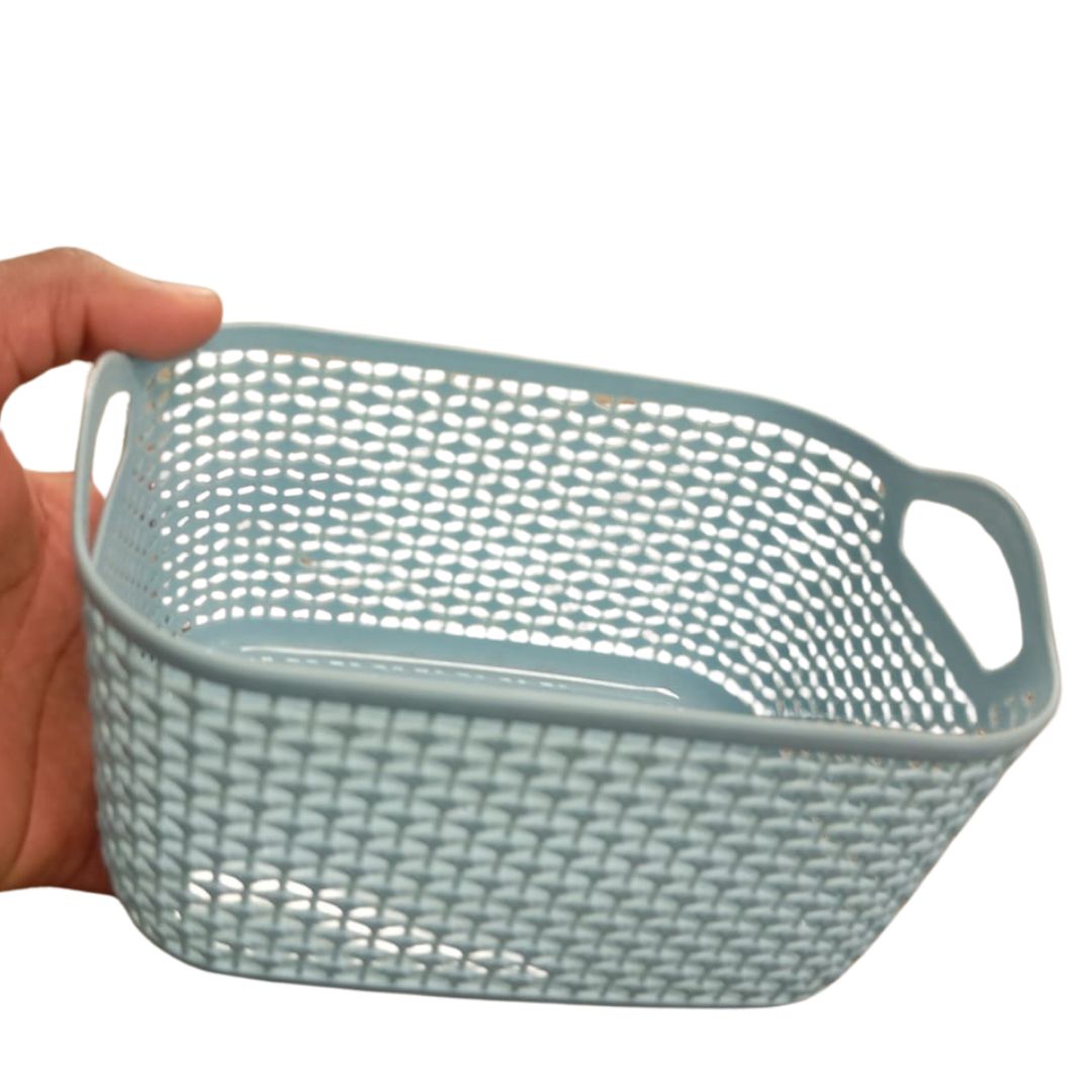 small salon /shelves organizers meshed baskets