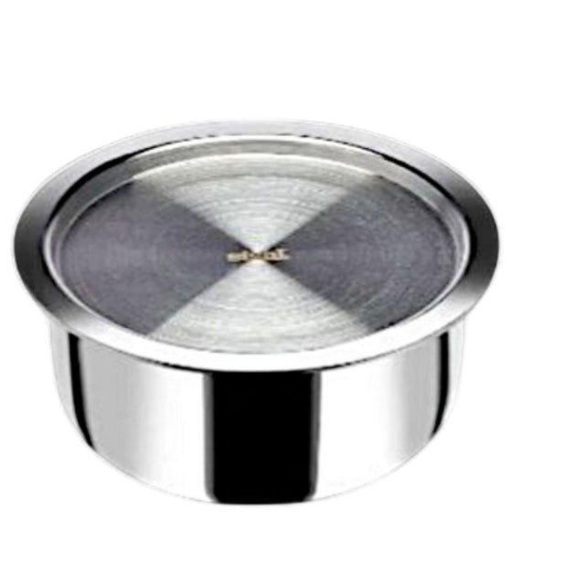 Stainless steel strainer with mesh lid 