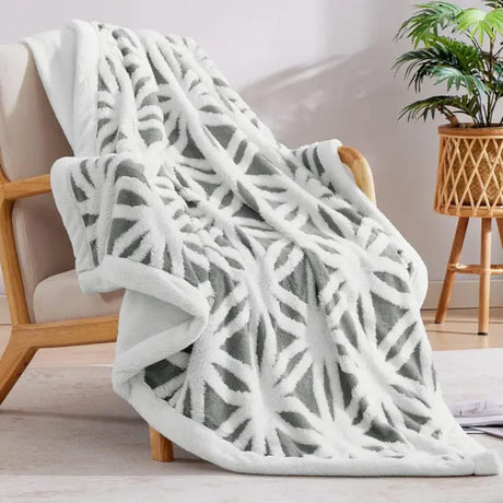 Classic sherpa blanket