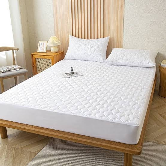 100% Waterproof Mattress Protector