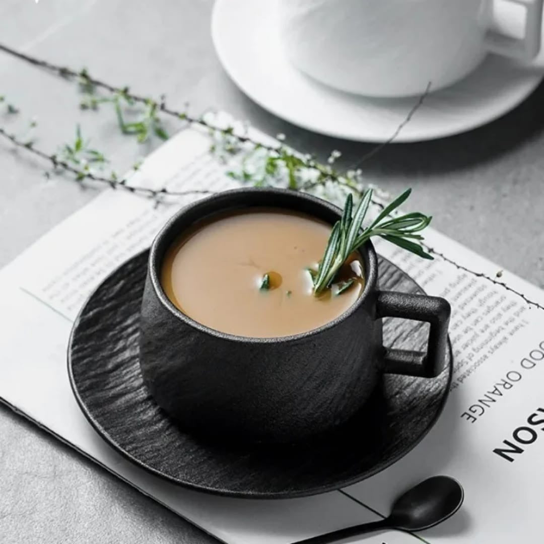 Black cup and saucer (a set of 6 pcs)