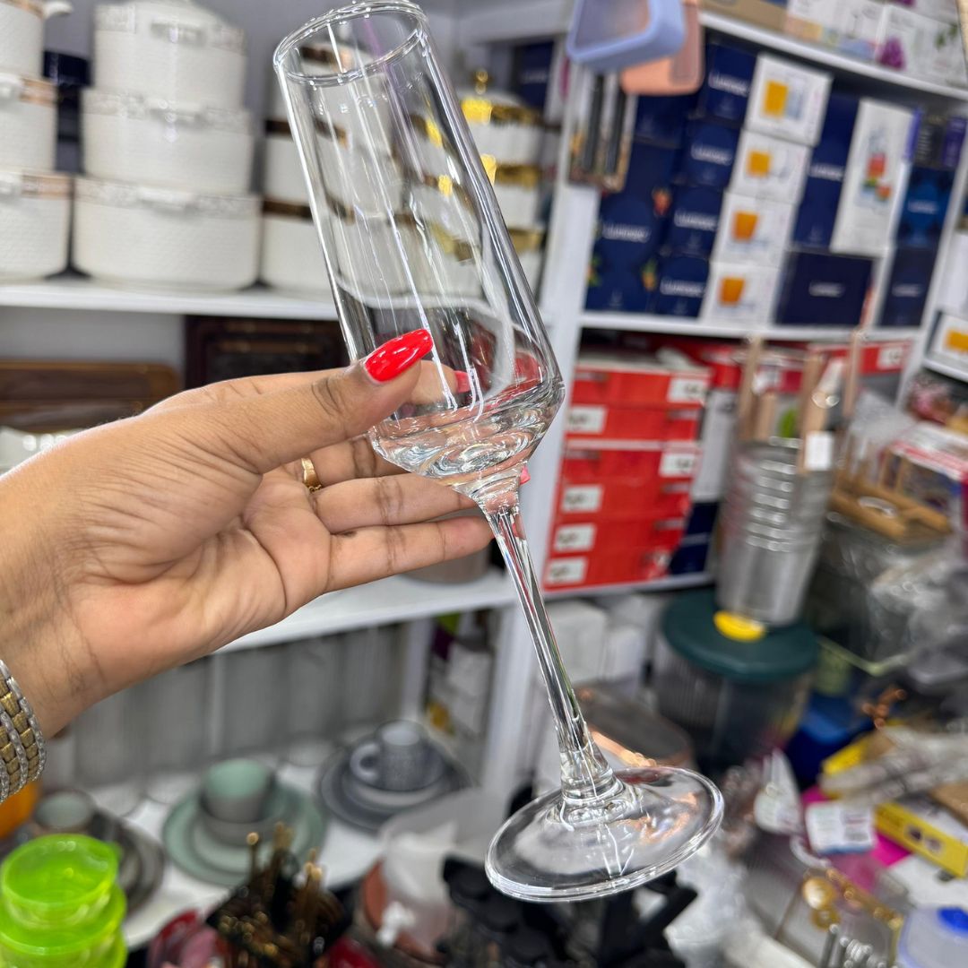 250 mls 4 pcs  Elegant Crystal champagne glass/ wine