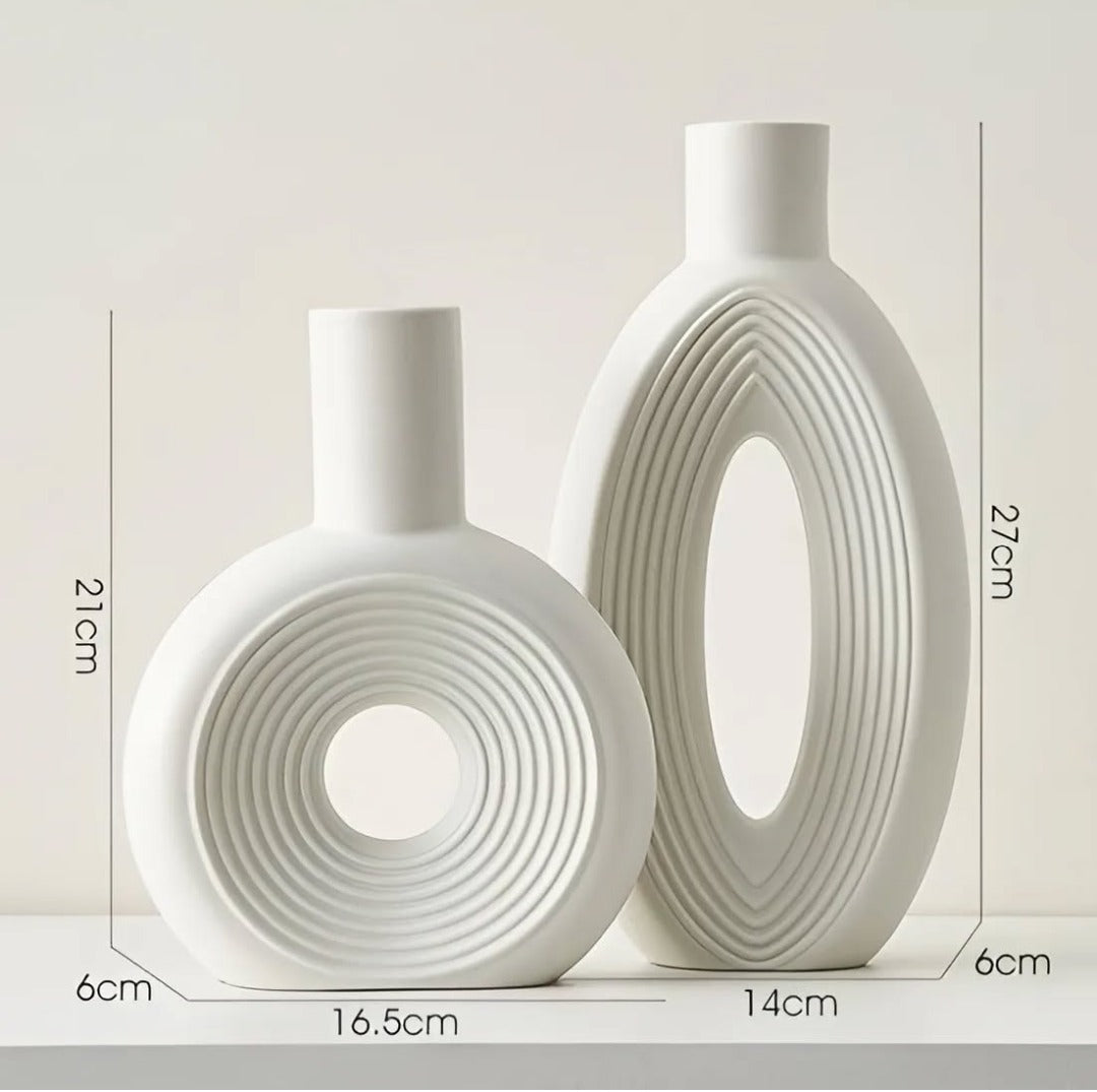 Decorative vase set