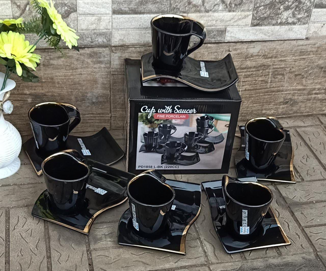 Classy cup saucer set